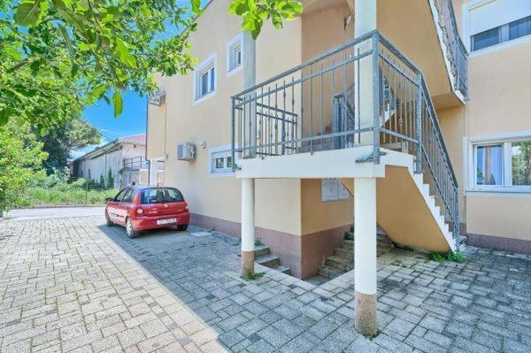 Apartment In Kastel Luksic With Terrace, Air Conditioning, W-Lan, Washing Machine 5107-2 Kaštela Eksteriør billede